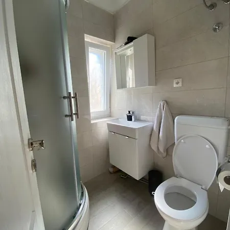 Sweet House Of Iz Vikendica